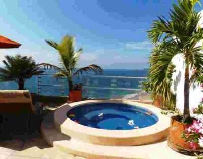 Oceanfront PH Amara Ixtapa 5 beds EARLY BOOKING SPECIAL!